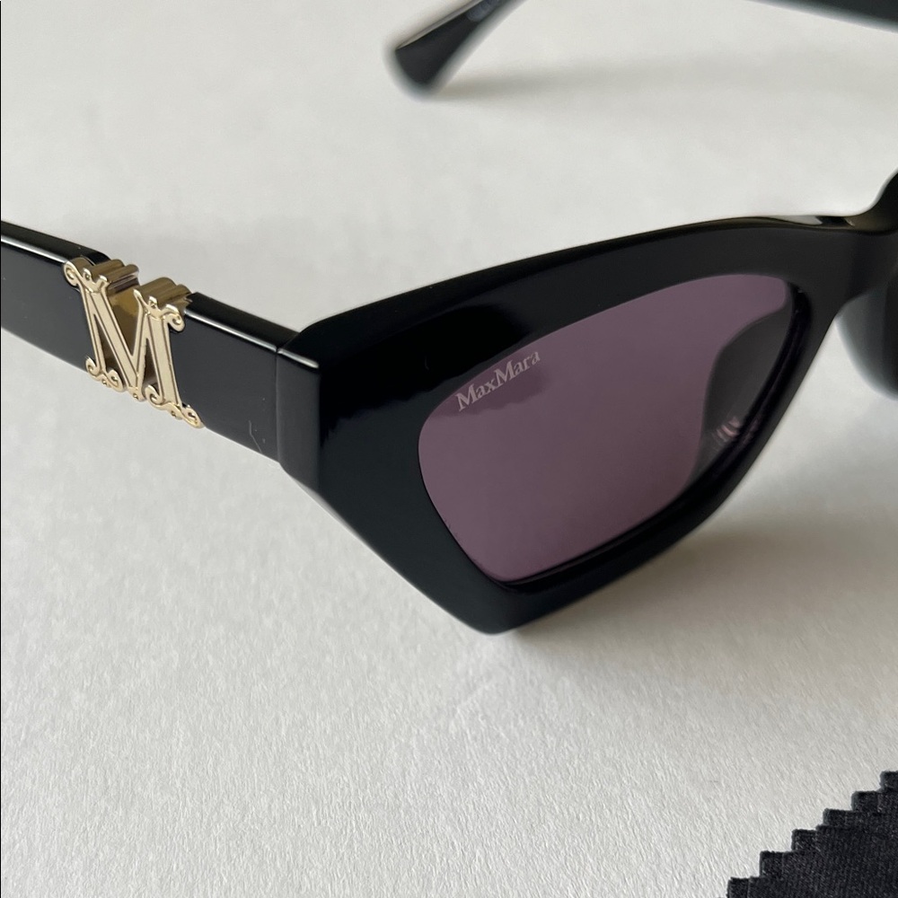 MaxMara Cat Eye Sunglasses *WONT LAST